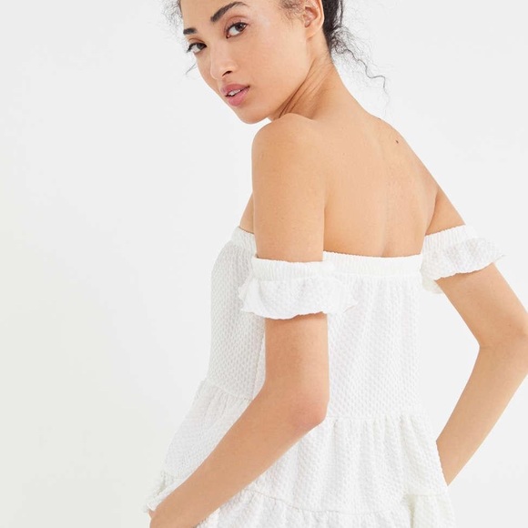 UO Off Shoulder - Picture 2 of 3